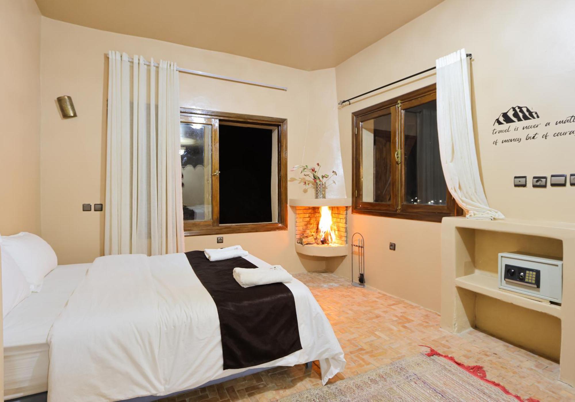 Aux Lumieres Du Toubkal Light Of Toubkal Otel Imlil  Dış mekan fotoğraf